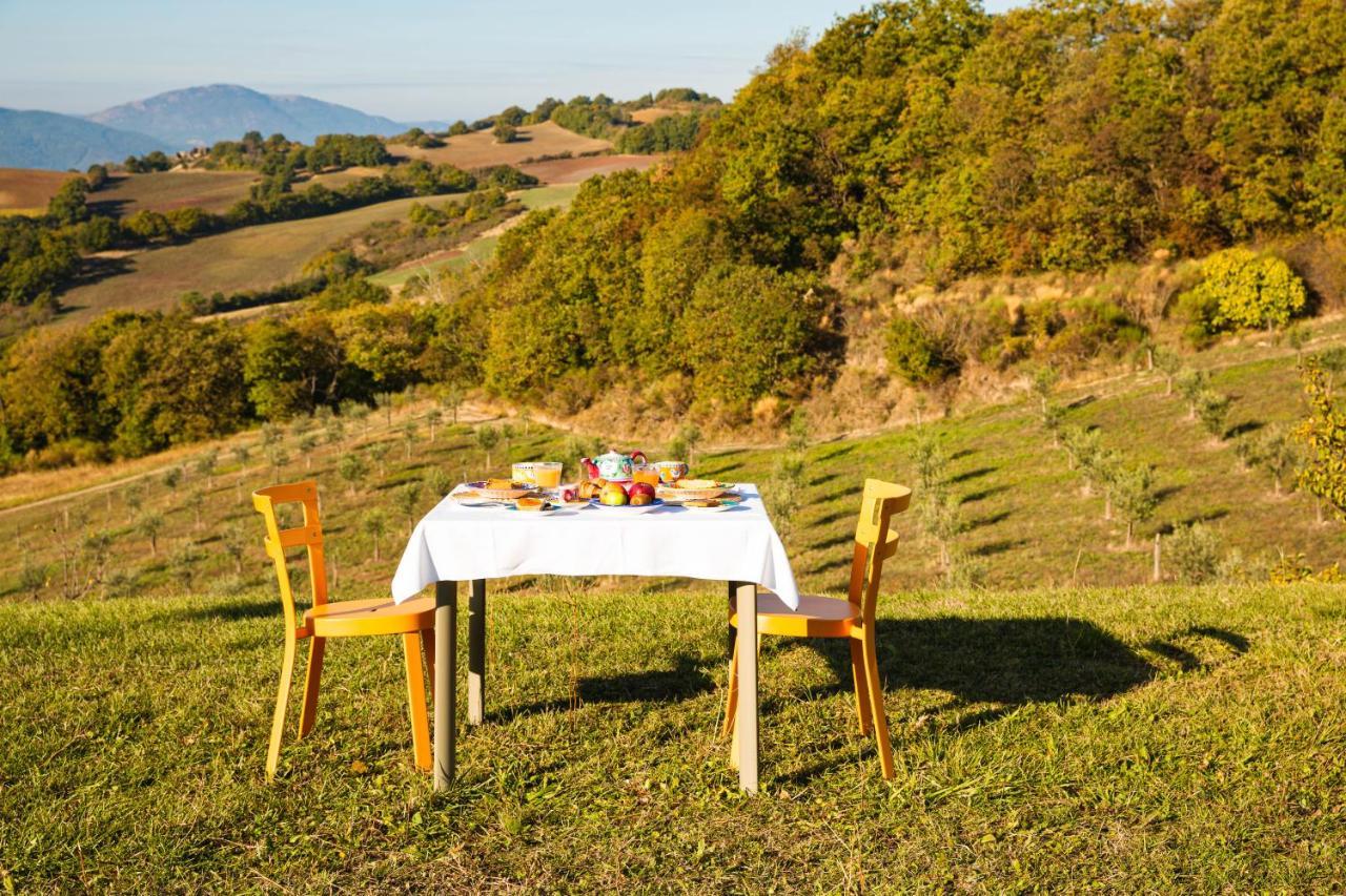 Tenuta Borgo Santa Cecilia Gubbio Exteriör bild
