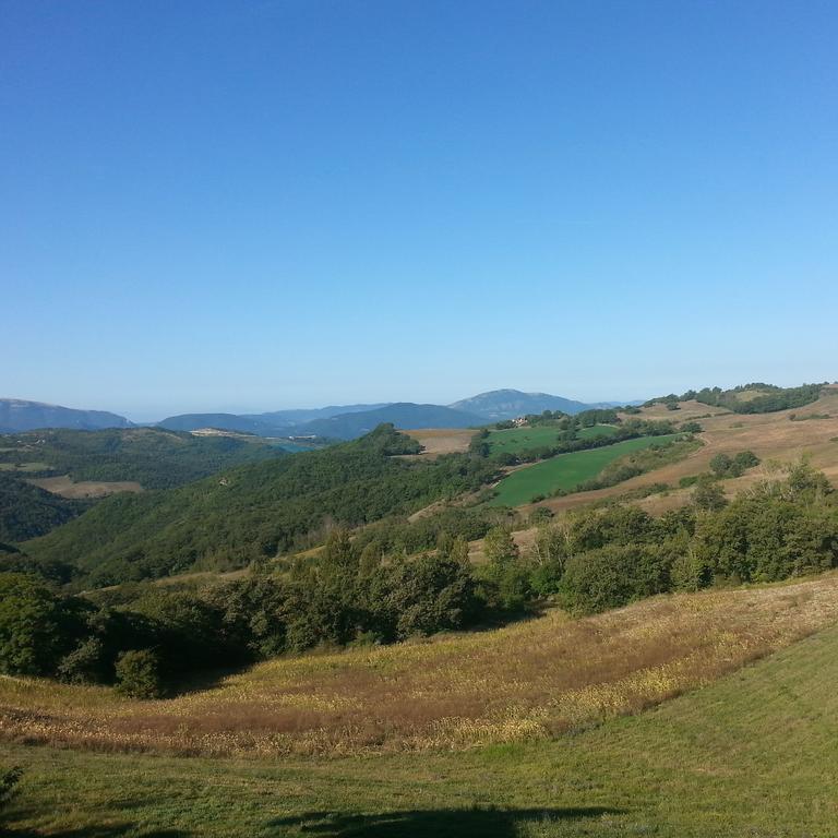 Tenuta Borgo Santa Cecilia Gubbio Exteriör bild
