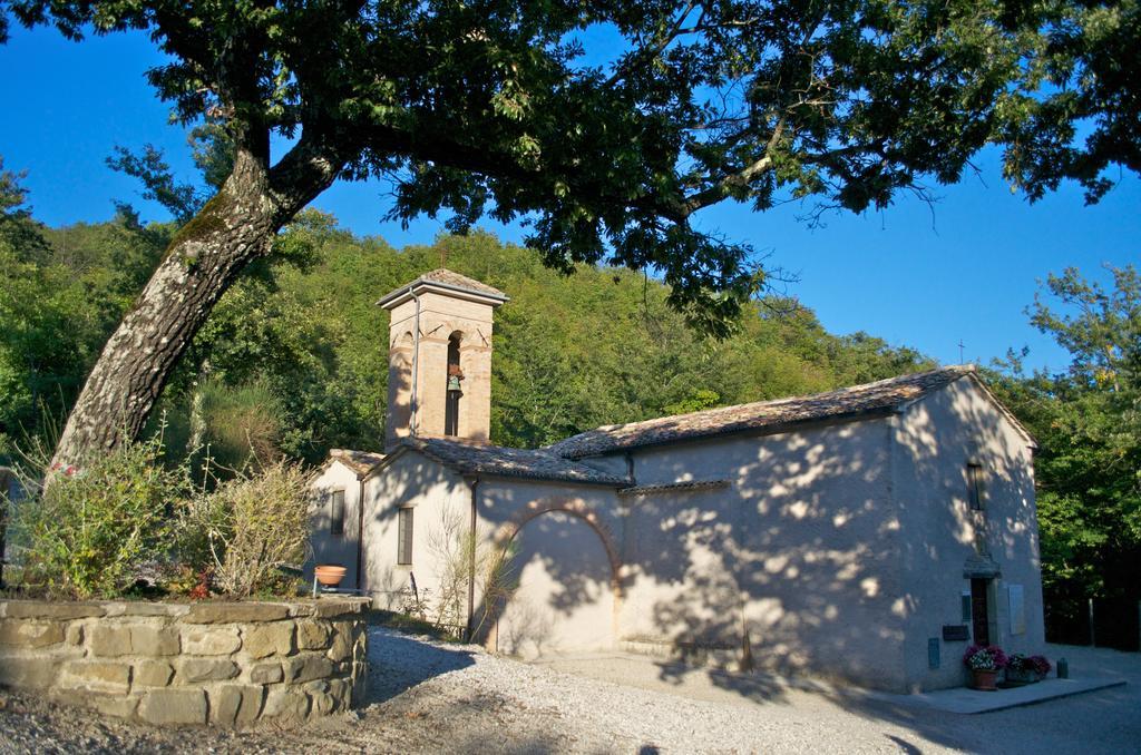Tenuta Borgo Santa Cecilia Gubbio Exteriör bild