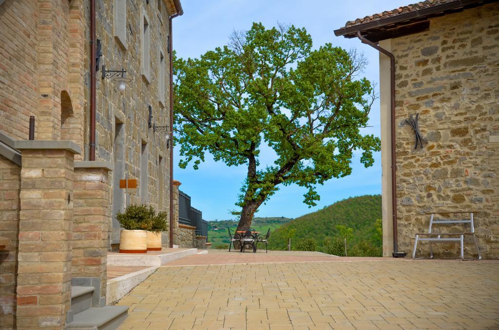 Tenuta Borgo Santa Cecilia Gubbio Exteriör bild